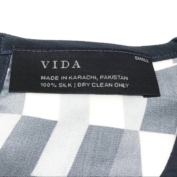 🌺 Vida 100% Silk Color Block Print Short Sleeve Boxy Short Sleeve Blouse Size S - Picture 7 of 10